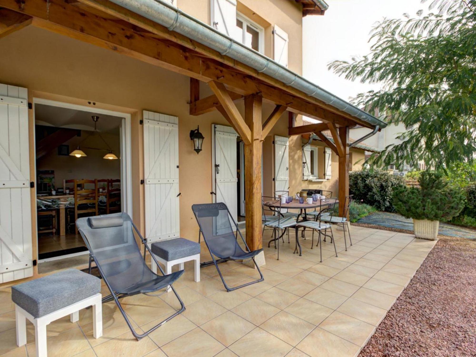 Gite Cosy Avec Poele, Terrasse Et Jardin Prive A Saint-Forgeux-Lespinasse - Fr-1-496-37 Екстер'єр фото